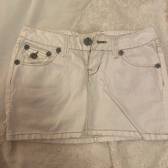 Distressed Jean Skirt NWOT - Picture 1 of 3